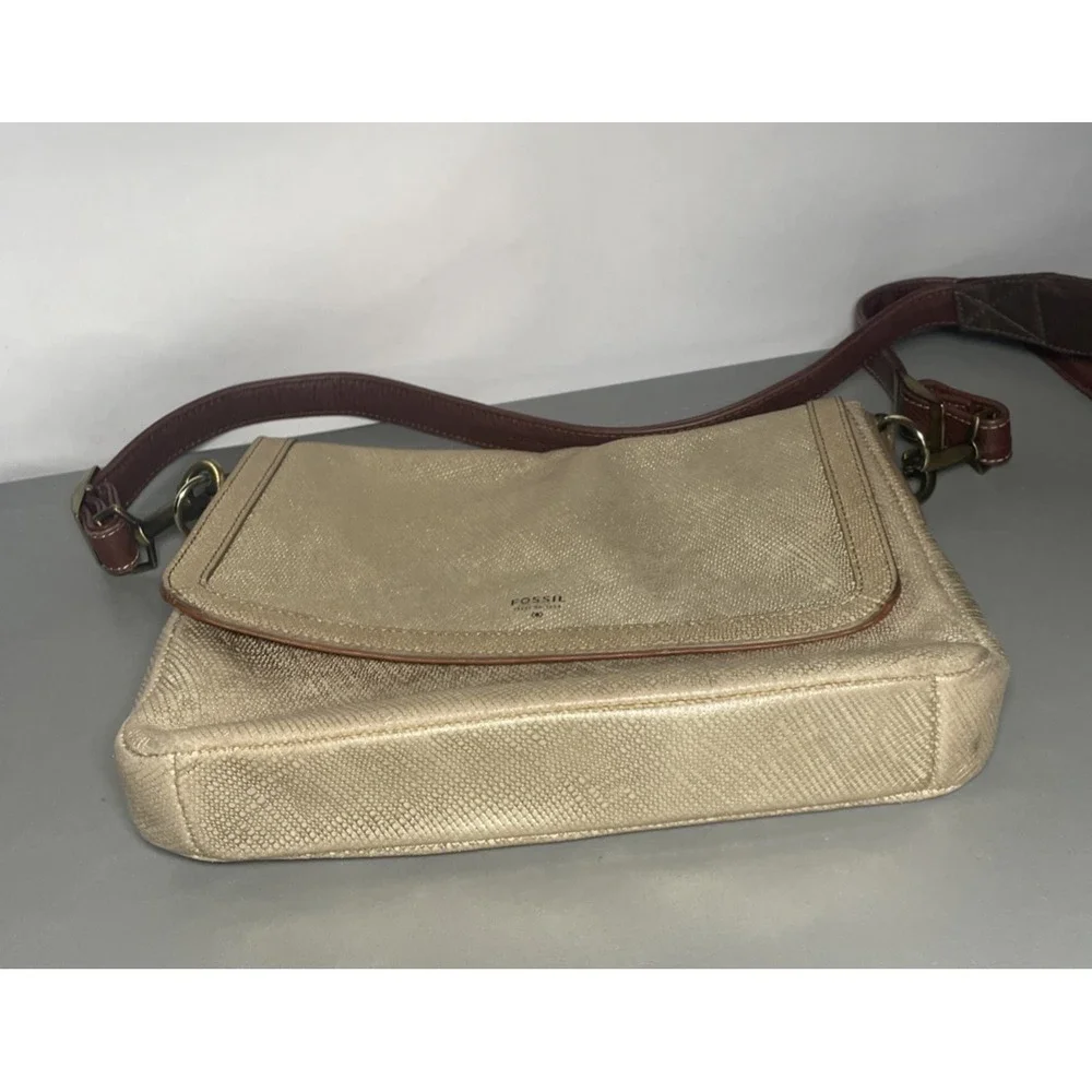 Fossil Distressed Metallic Gold Leather Flap Crossbody Messenger Bag